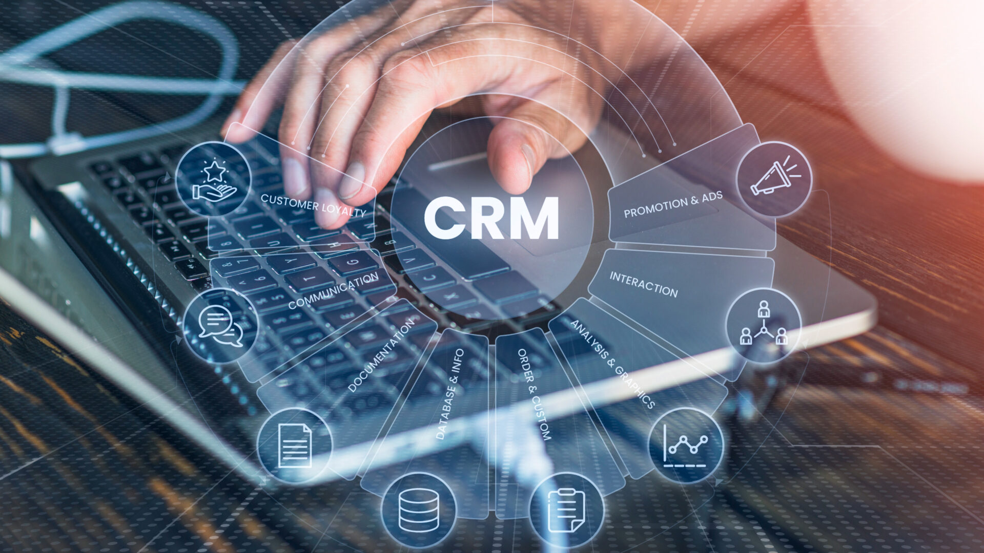 Dashboard eines CRM-Systems mit Kundenübersicht, Vertriebs- und Marketingdaten zur Optimierung der Kundenbeziehungen